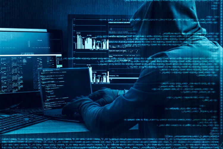 Feature image Hacker invadindo um sistema